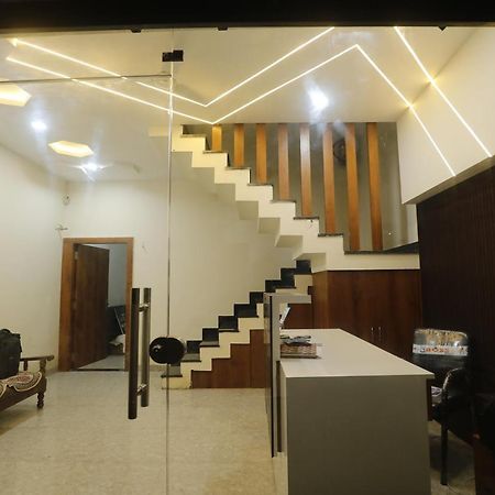 אויאיין Hotel Garima מראה חיצוני תמונה